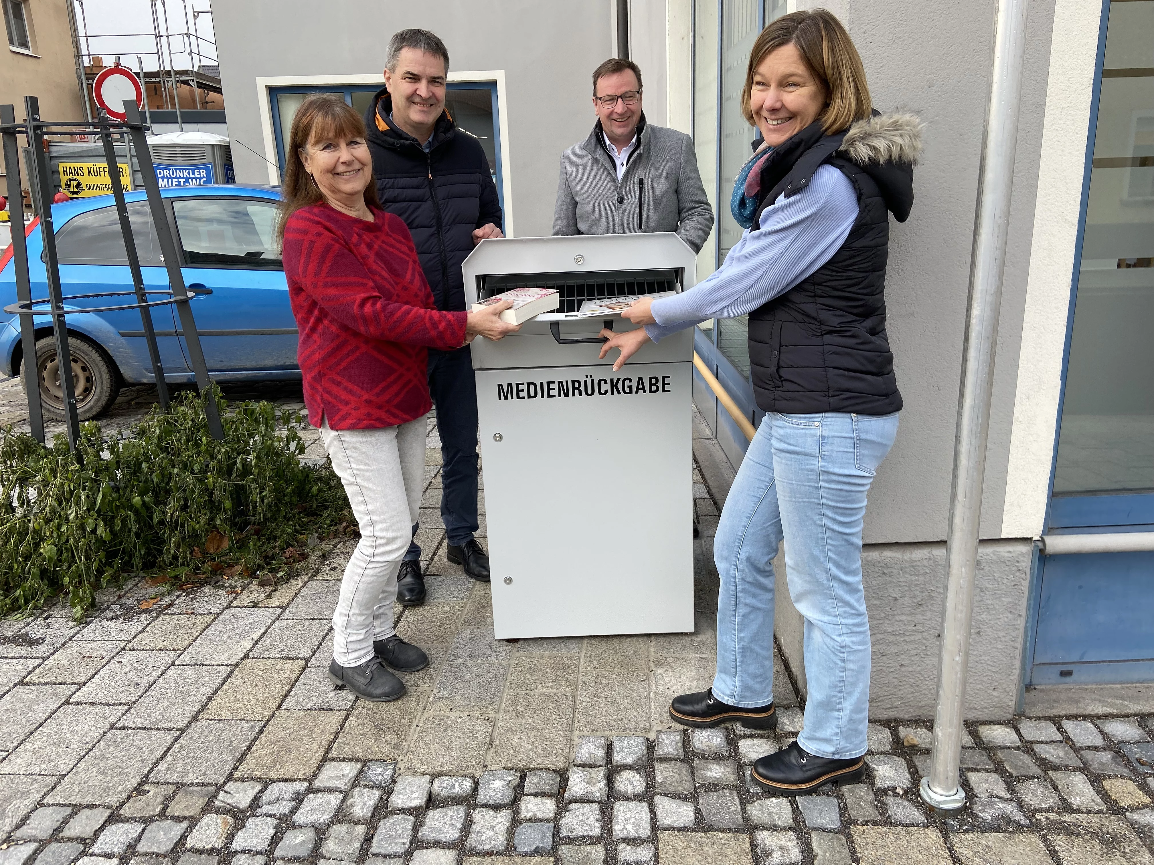 Medienrückgabekasten der MArktbücherei